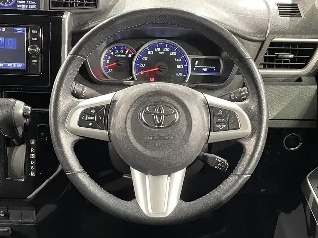 トヨタ ルーミー カスタムG 愛知県 2018(平30)年 7.5万km ブラックマイカメタリック 純正ＳＤナビ　/（AM/FM/SD/Bluetooth/フルセグTV）/両側パワースライドドア　/純正Fエアロ/バックカメラ　/ビルトインＥＴＣ　/ＬＥＤヘッドライト　/ドライブレコーダー　/トヨタスマートアシスト/　　-衝突軽減ブレーキ/　　-車線逸脱警報/　　-ふらつき警報/　　-先行車発進お知らせ/　　-オートマチックハイビーム/純正１４インチＡＷ　/クルーズコントロール　/純正フロアマット　/フォグランプ