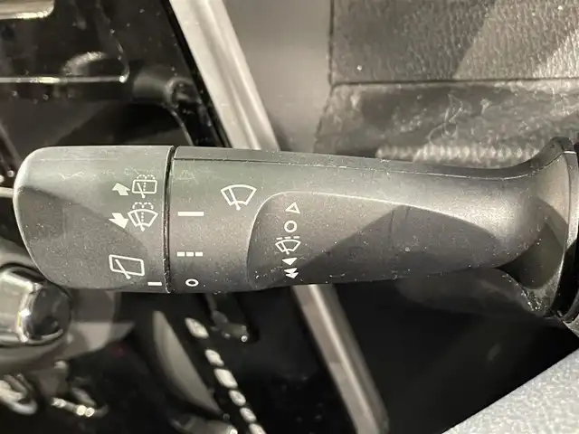 トヨタ ルーミー カスタムG 愛知県 2018(平30)年 7.5万km ブラックマイカメタリック 純正ＳＤナビ　/（AM/FM/SD/Bluetooth/フルセグTV）/両側パワースライドドア　/純正Fエアロ/バックカメラ　/ビルトインＥＴＣ　/ＬＥＤヘッドライト　/ドライブレコーダー　/トヨタスマートアシスト/　　-衝突軽減ブレーキ/　　-車線逸脱警報/　　-ふらつき警報/　　-先行車発進お知らせ/　　-オートマチックハイビーム/純正１４インチＡＷ　/クルーズコントロール　/純正フロアマット　/フォグランプ