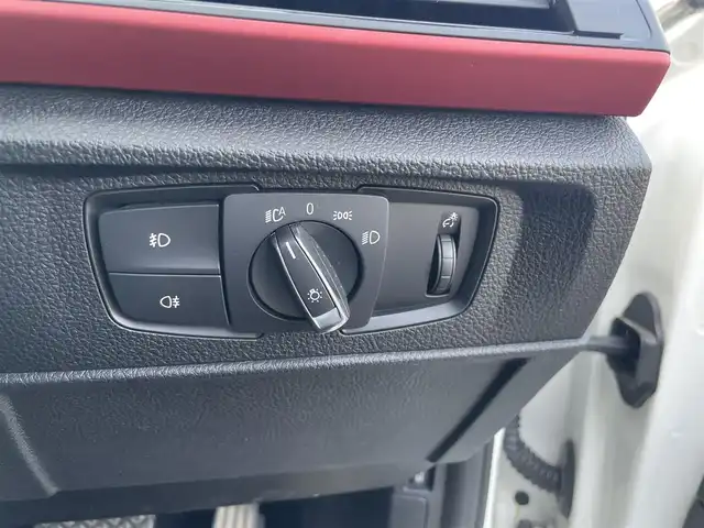 ＢＭＷ １１６ｉ スポーツ 滋賀県 2013(平25)年 7.5万km 白 前後ドラレコ(ルームミラータイプ)/16インチ社外アルミ＆スタッドレスタイヤ積み込み/社外ナビ/フルセグTV/AUX/キセノンヘッドライト/純正16インチAW/純正フロアマット