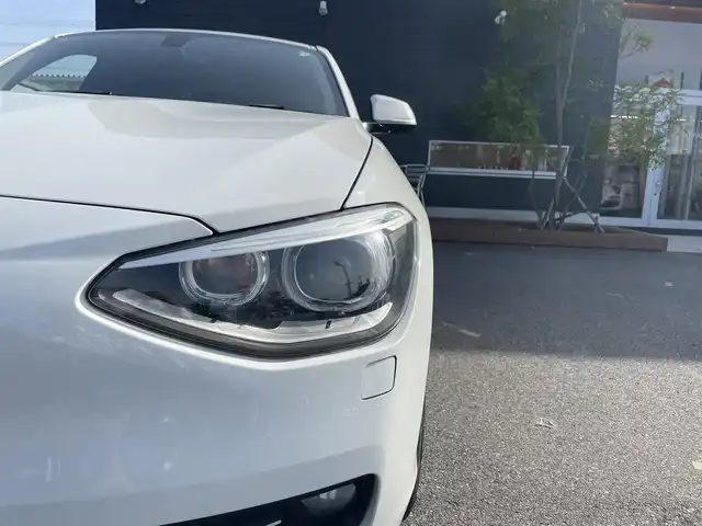 ＢＭＷ １１６ｉ スポーツ 滋賀県 2013(平25)年 7.5万km 白 前後ドラレコ(ルームミラータイプ)/16インチ社外アルミ＆スタッドレスタイヤ積み込み/社外ナビ/フルセグTV/AUX/キセノンヘッドライト/純正16インチAW/純正フロアマット