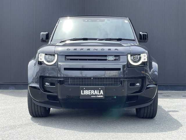 ランドローバー ランドローバー ディフェンダー 110XダイナミッHSE 静岡県 2024(令6)年 1.3万km ガンＭ ナビ/バックカメラ/アイドリングストップ/クルーズコントロール/パノラミックススライディングルーフ/プッシュスタート/ETC/ブラックパック/ベンチレーションシート/エアサスペンション/コントラストルーフ/メリディアンサウンド