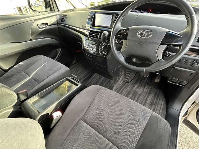 トヨタ エスティマ アエラス 大阪府 2013(平25)年 9.4万km ホワイトパールクリスタルシャイン (株)IDOMが運営する【じしゃロン堺店】の自社ローン専用車両になりますこちらは現金またはオートローンご利用時の価格です。自社ローンご希望の方は別途その旨お申付け下さい/両側パワースライドドア/純正SDナビゲーション/バックカメラ/CD/DVD/SD/BT/DTV/クルーズコントロール/HIDヘッドライト/オートライト/フォグライト/ドアバイザー/純正フロアマット