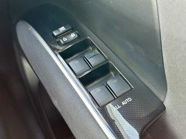 トヨタ エスティマ アエラス 大阪府 2013(平25)年 9.4万km ホワイトパールクリスタルシャイン (株)IDOMが運営する【じしゃロン堺店】の自社ローン専用車両になりますこちらは現金またはオートローンご利用時の価格です。自社ローンご希望の方は別途その旨お申付け下さい/両側パワースライドドア/純正SDナビゲーション/バックカメラ/CD/DVD/SD/BT/DTV/クルーズコントロール/HIDヘッドライト/オートライト/フォグライト/ドアバイザー/純正フロアマット