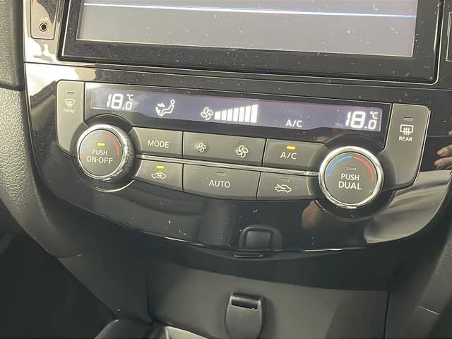 日産 エクストレイル 20Xi 群馬県 2020(令2)年 2万km バーニングレッド 純正９型ナビ　全周囲カメラ　デジタルインナーミラー　シートヒーター　プロパイロット　衝突被害軽減ブレーキ　前後ドラレコ　ビルトインＥＴＣ　電動パーキングブレーキ　ＬＥＤライト　ルーフレール　禁煙車