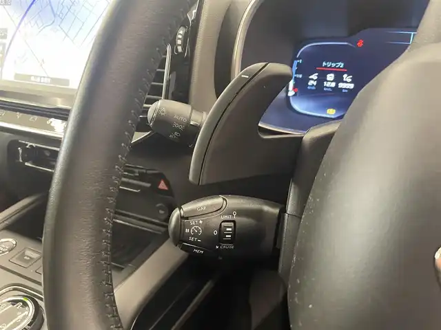 シトロエン シトロエン Ｃ５ エアクロス シャイン ブルーHDi 岡山県 2020(令2)年 5.3万km グレーＭⅡ 純正メモリーナビ/フルセグTV/Rカメラ/左サイドカメラ/パワーテールゲート/合皮コンビシート/PDC/パワーシート（D）/パーキングアシスト/ワイヤレスチャージ/アップルカープレイ/USB/フルセグTV/ACC/インテリジェントハイビーム/アクティブセーフティーブレーキ/トラフィックサインインフォメーション/BSM/疲労検知システム/アンビエンスライト/ETC/ディレクショナルヘッドライト/ヒルディセントコントロール/走行モード