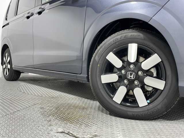 ホンダ フリード ハイブリット e:HEV AIR EX 広島県 2025(令7)年 0.1千km メテオロイドグレーメタリック 登録済未使用車/純正９型ナビ/・ＣａｒＰｌａｙ/・android auto/・フルセグテレビ/バックカメラ/レーダークルーズコントロール/シートヒーターD+N/両側パワースライドドア/ハーフレザー/コーナーセンサー　　/ブラインドスポットモニター/スペアキー
