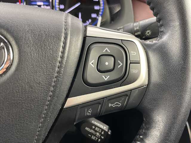 トヨタ ハリアー プレミアム 愛知県 2019(平31)年 8.6万km ホワイトパールクリスタルシャイン 禁煙車/純正9インチナビ/（CD/DVD/Bluetooth/フルセグTV/SD)/バックカメラ/トヨタセーフティセンス/・プリクラッシュセーフティ/・レーンディパーチャーアラート/・レーダークルーズコントロール/・オートマチックハイビーム/・インテリジェントクリアランスソナー/ETC/前後ドライブレコーダー/ハーフレザーシート/運転席パワーシート/パワーバックドア/アイドリングストップ/純正18インチアルミホイール/スマートキー/スペアキー1本/カードキー有/プッシュスタート/LEDヘッドライト/フロントフォグランプ/オートライト/純正フロアマット/横滑り防止装置