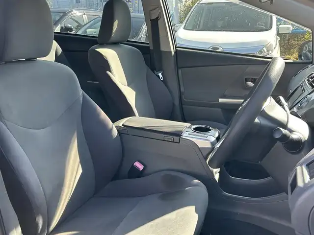 トヨタ プリウス α S 東京都 2012(平24)年 6.7万km ブラック 【(株)IDOMが運営する【じしゃロン昭島店】の自社ローン対象車両になります。こちらは現金ご利用時の価格です。自社ローンご希望の方は別途その旨お申付け下さい。】/純正ナビ（ＳＤ・ＤＶＤ・ＴＶ）/バックカメラ		/ETC/エンジンスタートボタン/スマートキー/純正フロアマット/純正ドアバイザー