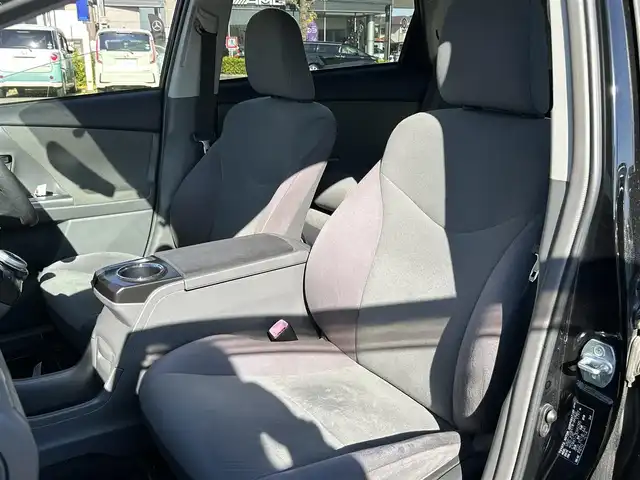 トヨタ プリウス α S 東京都 2012(平24)年 6.7万km ブラック 【(株)IDOMが運営する【じしゃロン昭島店】の自社ローン対象車両になります。こちらは現金ご利用時の価格です。自社ローンご希望の方は別途その旨お申付け下さい。】/純正ナビ（ＳＤ・ＤＶＤ・ＴＶ）/バックカメラ		/ETC/エンジンスタートボタン/スマートキー/純正フロアマット/純正ドアバイザー