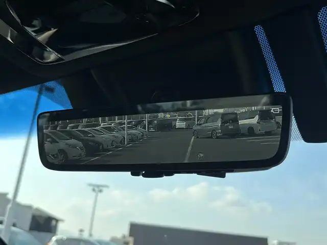 トヨタ ハリアー Z 奈良県 2021(令3)年 4.3万km ホワイトパールクリスタルシャイン パノラマムーンルーフ/純正12.3インチディスプレイオーディオ/（TV/BT/AppleCarPlay/AndroidAuto）/JBLプレミアムサウンドシステム/レーダークルーズコントロール/バックカメラ/ブラインドスポットモニター/前後コーナーセンサー/プリクラッシュセーフティ/レーンキープアシスト/パワーバックドア/ハーフレザーシート/運転席パワーシート/ヘッドアップディスプレイ/デジタルインナーミラー/ETC2.0/前方ドライブレコーダー/純正19インチAW