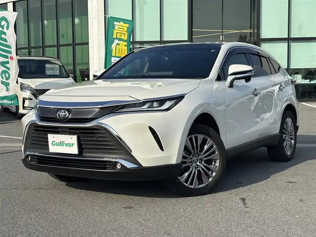 トヨタ ハリアー Z 奈良県 2021(令3)年 4.3万km ホワイトパールクリスタルシャイン パノラマムーンルーフ/純正12.3インチディスプレイオーディオ/（TV/BT/AppleCarPlay/AndroidAuto）/JBLプレミアムサウンドシステム/レーダークルーズコントロール/バックカメラ/ブラインドスポットモニター/前後コーナーセンサー/プリクラッシュセーフティ/レーンキープアシスト/パワーバックドア/ハーフレザーシート/運転席パワーシート/ヘッドアップディスプレイ/デジタルインナーミラー/ETC2.0/前方ドライブレコーダー/純正19インチAW