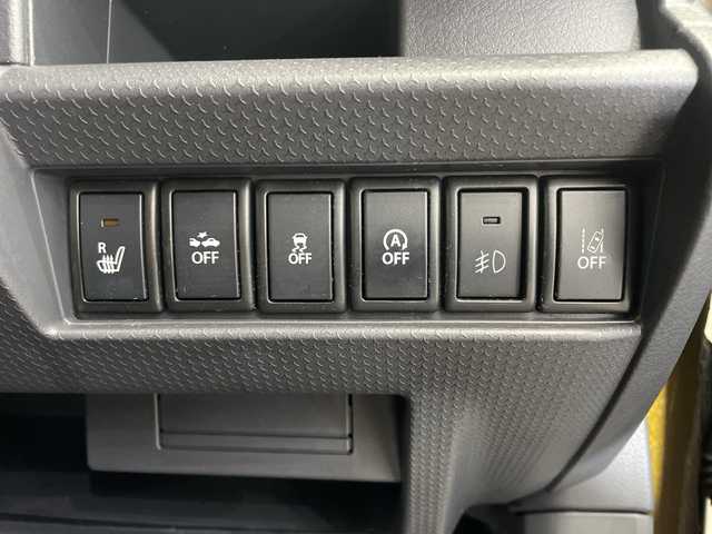 スズキ ハスラー Jスタイル Ⅲ 栃木県 2018(平30)年 2.2万km ブレイブカーキパール/スチールシルバー スズキセーフティサポート/禁煙車/ルーフレール/前席シートヒーター/HIDヘッドライト/ドラレコ/純正アルミホイール/ハーフレザーシート/プッシュスタート/スマートキー/オートライト/HIDヘッドライト/横滑り防止装置/フォグランプ/ドアバイザー/アイドリングストップ/革巻きステアリング/社外フロアマット