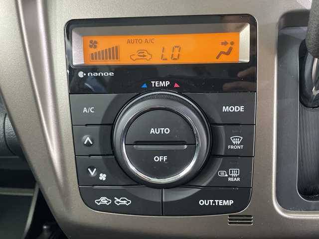 スズキ ハスラー Jスタイル Ⅲ 栃木県 2018(平30)年 2.2万km ブレイブカーキパール/スチールシルバー スズキセーフティサポート/禁煙車/ルーフレール/前席シートヒーター/HIDヘッドライト/ドラレコ/純正アルミホイール/ハーフレザーシート/プッシュスタート/スマートキー/オートライト/HIDヘッドライト/横滑り防止装置/フォグランプ/ドアバイザー/アイドリングストップ/革巻きステアリング/社外フロアマット