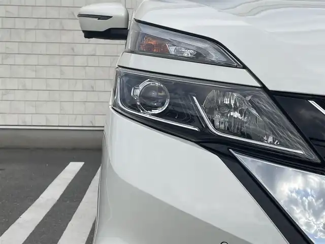 日産 セレナ ハイウェイスター 福岡県 2018(平30)年 6.9万km ブリリアントホワイトパール 純正９型SDナビ(フルセグTV/CD/DVD/BT)/AM/FM/AUX/アラウンドビューモニター/フリップダウンモニター/エマージェンシーブレーキ/コーナーセンサー/両側パワスラ/クルーズコントロール/ドラレコ/ETC/USBポート/純正フロアマット/純正16インチアルミホイール/スマートキー/プッシュスタート/スペアキー1本