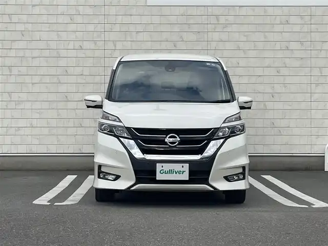 日産 セレナ ハイウェイスター 福岡県 2018(平30)年 6.9万km ブリリアントホワイトパール 純正９型SDナビ(フルセグTV/CD/DVD/BT)/AM/FM/AUX/アラウンドビューモニター/フリップダウンモニター/エマージェンシーブレーキ/コーナーセンサー/両側パワスラ/クルーズコントロール/ドラレコ/ETC/USBポート/純正フロアマット/純正16インチアルミホイール/スマートキー/プッシュスタート/スペアキー1本