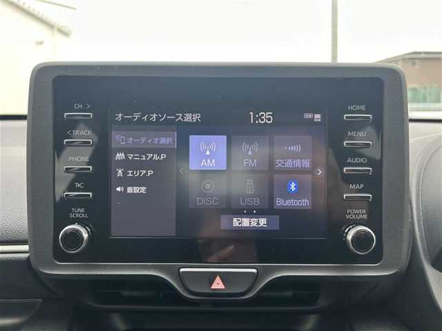 トヨタ ヤリス X 群馬県 2020(令2)年 0.9万km ホワイトパールクリスタルシャイン 純正ディスプレイオーディオ/（USB/Bluetooth/AM/FM）/バックカメラ/セーフティセンス/・プリクラッシュセーフティ/・レーンディパーチャーアラート/・オートマチックハイビーム/・ロードサインアシスト/・セカンダリーコリジョンブレーキ/先行車発進告知機能/オートライト/ステアリングリモコン/社外前後ドライブレコーダー/プッシュスタート/クリアランスソナー/純正フロアマット/純正ドアバイザー/保証書/スペアキー