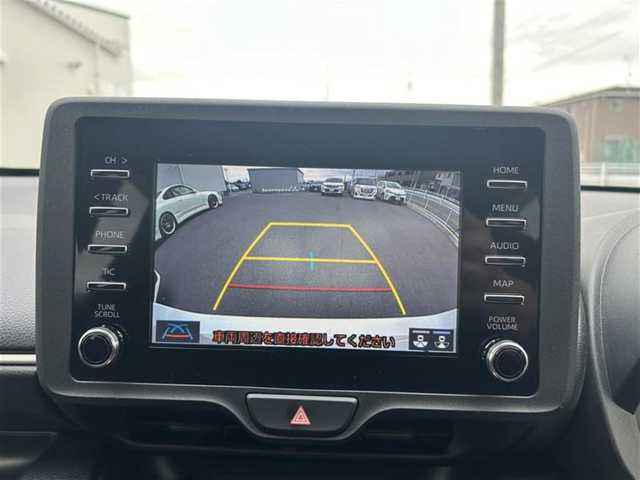 トヨタ ヤリス X 群馬県 2020(令2)年 0.9万km ホワイトパールクリスタルシャイン 純正ディスプレイオーディオ/（USB/Bluetooth/AM/FM）/バックカメラ/セーフティセンス/・プリクラッシュセーフティ/・レーンディパーチャーアラート/・オートマチックハイビーム/・ロードサインアシスト/・セカンダリーコリジョンブレーキ/先行車発進告知機能/オートライト/ステアリングリモコン/社外前後ドライブレコーダー/プッシュスタート/クリアランスソナー/純正フロアマット/純正ドアバイザー/保証書/スペアキー