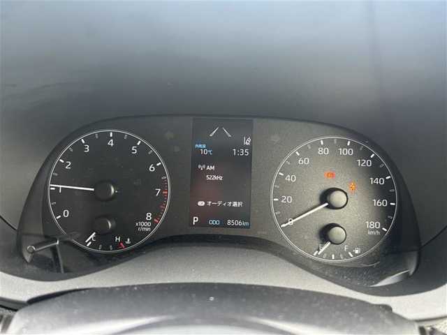 トヨタ ヤリス X 群馬県 2020(令2)年 0.9万km ホワイトパールクリスタルシャイン 純正ディスプレイオーディオ/（USB/Bluetooth/AM/FM）/バックカメラ/セーフティセンス/・プリクラッシュセーフティ/・レーンディパーチャーアラート/・オートマチックハイビーム/・ロードサインアシスト/・セカンダリーコリジョンブレーキ/先行車発進告知機能/オートライト/ステアリングリモコン/社外前後ドライブレコーダー/プッシュスタート/クリアランスソナー/純正フロアマット/純正ドアバイザー/保証書/スペアキー