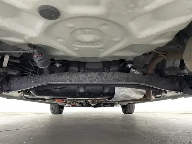 トヨタ アクア X 大分県 2021(令3)年 4.7万km プラチナホワイトパールマイカ トヨタセーフティセンス/純正ナビ/Bluetooth/USB/バックカメラ/レーダークルーズコントロール/ステアリングスイッチ/LEDオートライト/オートハイビーム/スマートキー/プッシュスタート /フロアマット/電動格納ミラー