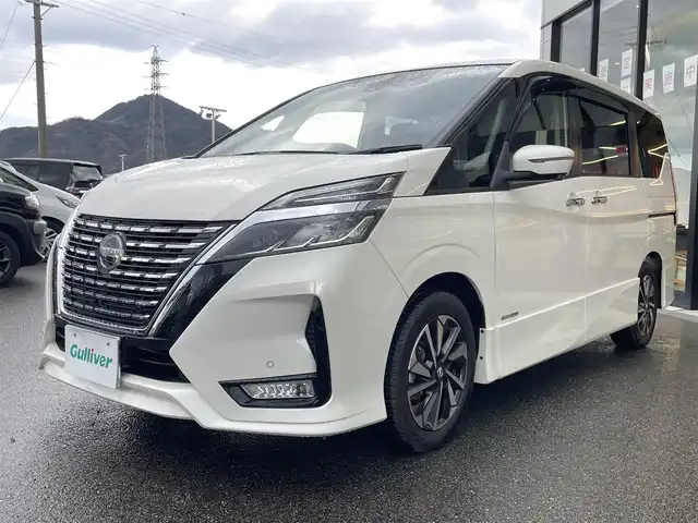 日産 セレナ ハイウェイスター V 兵庫県 2020(令2)年 3.8万km ブリリアントホワイトパール 全方位運転支援システム/インテリジェントエマージェンシーブレーキ/標識検知機能/踏み間違い衝突防止アシスト/車線逸脱防止支援システム/ブラインドスポットモニター/クリアランスソナー /プロパイロット/純正10インチSDナビ/　CD/DVD/Bluetooth/フルセグTV/アラウンドビューモニター/インテリジェントルームミラー/前後ドライブレコーダー/ビルトインETC/両側パワースライドドア (ハンズフリー付)/電子パーキングブレーキ/オートホールド/純正LEDヘッドライト/リアサンシェード/革巻きステアリング/電動格納ミラー/ドアバイザー/プッシュスタート/フロアマット/ISOFIX