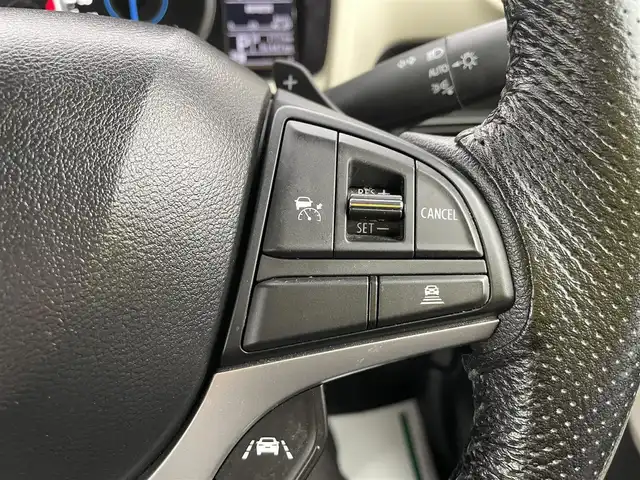 スズキ クロスビー HYBRID MV 石川県 2022(令4)年 5.2万km メロウディープレッドパール/ミネラルグレー2トーン 社外メモリーナビ/社外CD/ワンセグTV/スマートキー/プッシュスタート/純正アルミホイール/レーダークルーズ/レーダーブレーキ/シートヒーター/ETC/リヤパーキングセンサー/保証書