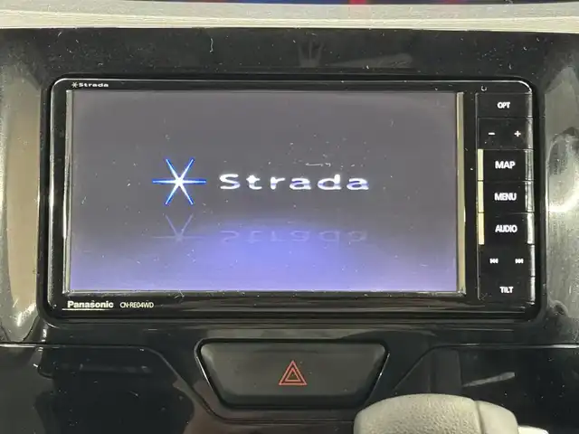 ダイハツ タント カスタム X SA Ⅲ 三重県 2018(平30)年 1.9万km ブラックマイカメタリック ガソリン/FF/インパネCVT/ストラーダ 7インチナビ CN-RE04WD/（AM/FM/TV/iPod/USB/SD/Bluetooth/AUX/VTR）/片側パワースライドドア/ETC/スマートアシスト3/・衝突警報機能（対車両・対歩行者）/・衝突回避支援ブレーキ（対車両・対歩行者）/・車線逸脱警報/・誤発進抑制制御機能（前方・後方）/・オートハイビーム機能/・SRS サイドエアバッグシステム/装備/・シートヒーター（D）/・オートエアコン/・オートライト/・LED ヘッドランプ＆フロントフォグランプ/・プッシュスタート/・電動格納ドアミラー/・純正14inAW/・ナビ取