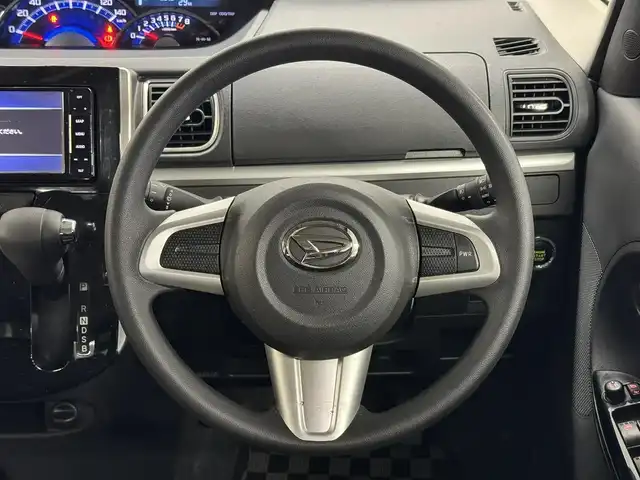 ダイハツ タント カスタム X SA Ⅲ 三重県 2018(平30)年 1.9万km ブラックマイカメタリック ガソリン/FF/インパネCVT/ストラーダ 7インチナビ CN-RE04WD/（AM/FM/TV/iPod/USB/SD/Bluetooth/AUX/VTR）/片側パワースライドドア/ETC/スマートアシスト3/・衝突警報機能（対車両・対歩行者）/・衝突回避支援ブレーキ（対車両・対歩行者）/・車線逸脱警報/・誤発進抑制制御機能（前方・後方）/・オートハイビーム機能/・SRS サイドエアバッグシステム/装備/・シートヒーター（D）/・オートエアコン/・オートライト/・LED ヘッドランプ＆フロントフォグランプ/・プッシュスタート/・電動格納ドアミラー/・純正14inAW/・ナビ取