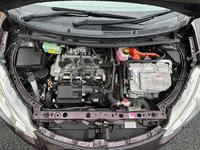 トヨタ アクア G ブラックソフトレザーセレ 茨城県 2016(平28)年 5.6万km パープル 純正ナビ/（AM/FMフルセグTVCD/DVDBT）/バックカメラ /ドライブレコーダー/ＥＴＣ　/シートヒーター　/クルーズコントロール　/スマートキー /パワーステアリング /パワーウィンドウ /オートライト /横滑り防止装置/盗難防止装置 /純正フロアマット