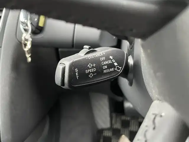 アウディ Ａ４ 2．0 TFSI 石川県 2014(平26)年 7.3万km グレイシアホワイトメタリック Audi MMI/(Bluetooth/フルセグTV)/ドライブレコーダー/バックカメラ/サイドアシスト/パワーシート/ETC/ウィンカーミラー/純正17インチアルミホイール/純正フロアマット/ABS/横滑り防止装置/レーンキープアシスト/盗難防止装置/コーナーセンサー(前後)/衝突被害軽減システム/スペアキー １本