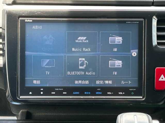 ホンダ ステップワゴン スパーダ クルスピセンシング 千葉県 2017(平29)年 6.9万km ホワイトオーキッドパール ワンオーナー/純正ナビ/フルセグTV/Bluetooth接続/CD/DVD再生/ETC/両側パワースライドドア/クルーズコントロール/前席シートヒーター/レーンキープアシスト/横滑り防止装置/前後コーナーセンサー/路外逸脱抑制システム/標識認識機能/前席ヒートシーター/ダブルオートエアコン/電動格納ウィンカーミラー/プッシュスタート/スマートキー/スペースキー×1/純正ホイール/取扱説明書/保証書