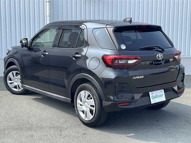 トヨタ ライズ X 三重県 2022(令4)年 2.6万km ブラックマイカメタリック 純正9型ディスプレイオーディオ/バックカメラ/社外前後ドライブレコーダー/ビルトインETC/LEDヘッドライト/フルセグTV/ステアリングリモコン/HDMI/アイドリングストップ/CarPlay/Android Auto/アイドリングストップ/禁煙車
