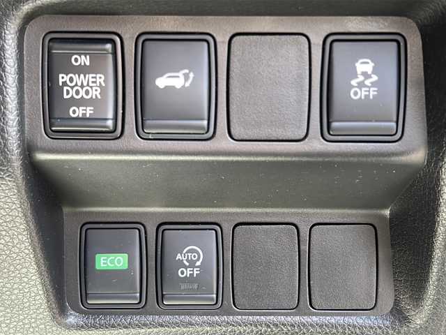 日産 エクストレイル 20Xi 茨城県 2019(平31)年 8.2万km ブリリアントホワイトパール 純正メモリナビ【MM318D-W】/(地デジTV・CD・DVD・BT・ラジオ再生)/レーダークルーズコントロール/レーンアシスト/衝突軽減ブレーキ/アラウンドビュー/カプロンシート/電動リアゲート/ETC/ドライブレコーダー/オートライト/LEDヘッドライト/純正18inアルミホイール/純正フロアマット/スマートキー