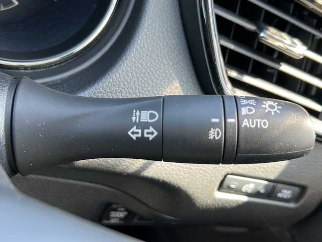 日産 エクストレイル 20Xi 茨城県 2019(平31)年 8.2万km ブリリアントホワイトパール 純正メモリナビ【MM318D-W】/(地デジTV・CD・DVD・BT・ラジオ再生)/レーダークルーズコントロール/レーンアシスト/衝突軽減ブレーキ/アラウンドビュー/カプロンシート/電動リアゲート/ETC/ドライブレコーダー/オートライト/LEDヘッドライト/純正18inアルミホイール/純正フロアマット/スマートキー