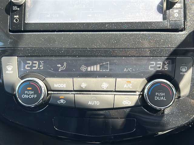日産 エクストレイル 20Xi 茨城県 2019(平31)年 8.2万km ブリリアントホワイトパール 純正メモリナビ【MM318D-W】/(地デジTV・CD・DVD・BT・ラジオ再生)/レーダークルーズコントロール/レーンアシスト/衝突軽減ブレーキ/アラウンドビュー/カプロンシート/電動リアゲート/ETC/ドライブレコーダー/オートライト/LEDヘッドライト/純正18inアルミホイール/純正フロアマット/スマートキー