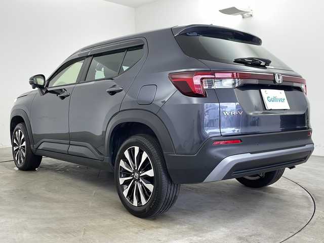ホンダ ＷＲ－Ｖ Z 兵庫県 2024(令6)年 2.7万km メテオロイドグレーメタリック ・純正ディスプレイオーディオ/・Bluetooth/USB/Apple car play/Android Auto/・バックカメラ/・Honda SENSING/・衝突軽減ブレーキ（CMBS）/・先行車発進お知らせ機能/・歩行者事故低減ステアリング/・路外逸脱抑制機能/・標識認識機能/・アダプティブクルーズコントロール（ACC）/・車線維持支援システム（LKAS）/・誤発進抑制機能/・後方誤発進抑制機能/・近距離衝突軽減ブレーキ/・急アクセル抑制機能/・パーキングセンサーシステム/・オートハイビーム/・パドルシフト/・純正フロアマット/・純正17インチアルミホイール/・LEDオートライト/・LEDフォグランプ/・ヘッドライトレベライザー/・ETC/・純正前後ドライブレコーダー/・W＋サイドエアバッグ/・カーテンエアバッグ/・スペアキー/・取扱説明書/・保証書