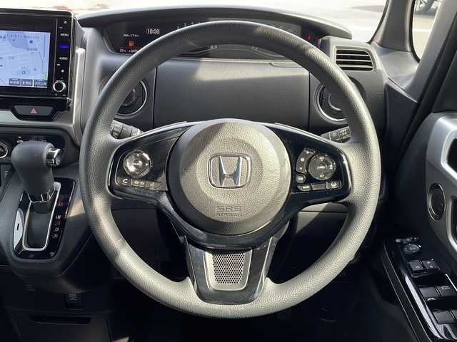 ホンダ Ｎ ＢＯＸ カスタム L 長野県 2021(令3)年 1.7万km プラチナホワイトパール 純正８インチメモリナビ/BluetoothAudio/DVD再生可能/フルセグTV/純正前後ドライブレコーダー/バックカメラ/両側パワースライドドア/前席シートヒーター/革巻きステアリング/ステアリングスイッチ/LEDヘッドランプ/フォグランプ/オートライト/スマートキー/プッシュスタート/電動格納ミラー/純正14インチAW/純正フロアマット/ホンダセンシング/衝突軽減ブレーキ/車線維持支援システム/アダプティブクルーズコントロール/コーナーセンサー