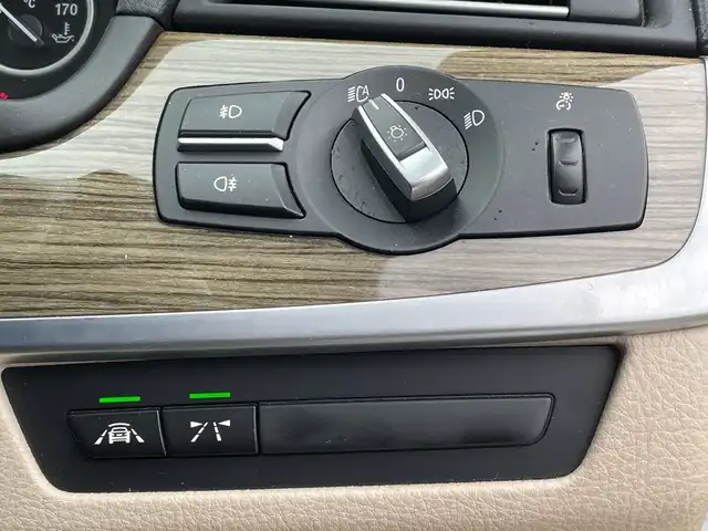 ＢＭＷ ５２３ｉ モダン 神奈川県 2014(平26)年 4.5万km アルピンホワイトⅢ プッシュスタート/Bluetooth/電動シート/ステアリングリモコン/クルーズコントロール/電動ステアリング調整/電動パーキングブレーキ/オートブレーキホールド/ビルトインETC