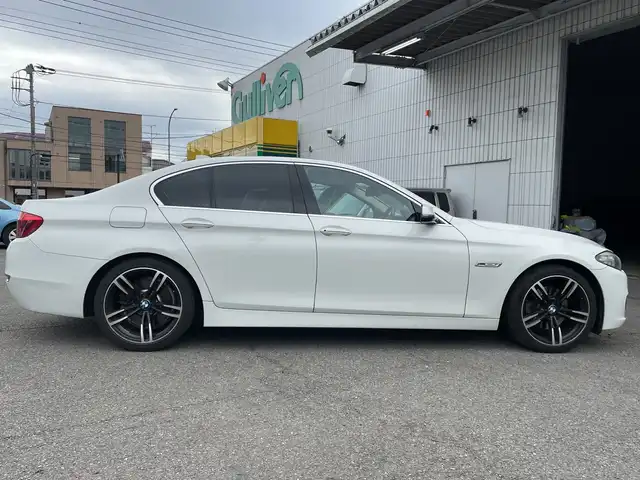 ＢＭＷ ５２３ｉ モダン 神奈川県 2014(平26)年 4.5万km アルピンホワイトⅢ プッシュスタート/Bluetooth/電動シート/ステアリングリモコン/クルーズコントロール/電動ステアリング調整/電動パーキングブレーキ/オートブレーキホールド/ビルトインETC