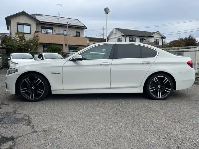 ＢＭＷ ５２３ｉ モダン 神奈川県 2014(平26)年 4.5万km アルピンホワイトⅢ プッシュスタート/Bluetooth/電動シート/ステアリングリモコン/クルーズコントロール/電動ステアリング調整/電動パーキングブレーキ/オートブレーキホールド/ビルトインETC