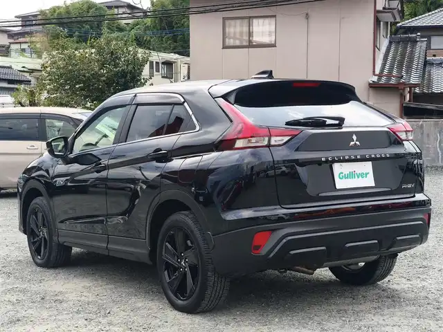 三菱 エクリプス クロス ＰＨＥＶ ブラックエディション 熊本県 2023(令5)年 0.9万km アメジストブラック 純正スマートフォン連動ナビ/【フルセグTV/Bluetooth再生/AppleCarPlay】/全方位モニター/マイプロパイロット/衝突被害軽減ブレーキシステム/車線逸脱警報システム/レーダークルーズコントロール/パドルシフト/オートマチックハイビーム/レインセンサー/パーキングセンサー/ヘッドアップディスプレイ/パワーバックドア/ステアリングヒーター/シートヒーター/純正18インチAW/ETC/取扱説明書/保証書/スペアキー