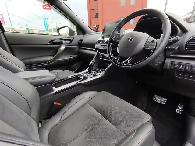 三菱 エクリプス クロス ＰＨＥＶ ブラックエディション 熊本県 2023(令5)年 0.9万km アメジストブラック 純正スマートフォン連動ナビ/【フルセグTV/Bluetooth再生/AppleCarPlay】/全方位モニター/マイプロパイロット/衝突被害軽減ブレーキシステム/車線逸脱警報システム/レーダークルーズコントロール/パドルシフト/オートマチックハイビーム/レインセンサー/パーキングセンサー/ヘッドアップディスプレイ/パワーバックドア/ステアリングヒーター/シートヒーター/純正18インチAW/ETC/取扱説明書/保証書/スペアキー