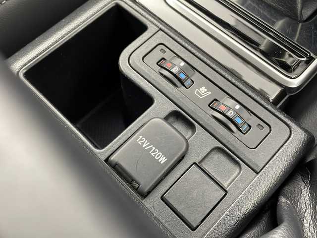 トヨタ ランドクルーザー プラド TX Lパッケージ ブラックED 栃木県 2021(令3)年 5.2万km ブラック 衝突被害軽減システム　/純正７インチナビ　/フルセグＴＶ　/バックカメラ　/前後ドライブレコーダー/アダクティブクルーズコントロール　/ステアリングスイッチ/サンルーフ/シートヒーター　/エアーシート　/レザーシート/D/N席パワーシート/ＭＴモード付シフト　/ＬＥＤオートライト　/ＥＴＣ　