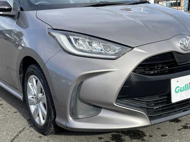 トヨタ ヤリス Z 道央・札幌 2021(令3)年 4.2万km ブラック/アバンギャルドブロンズメタリック 登録時走行距離41339km/６速マニュアル/純正ナビ（FM/AM/BT)/バックカメラ/ウィンカーミラー/クルーズコントロール/プッシュスタート/ビルトインETC/スペアキー×１/USB入力端子/シートヒーター（運転席/助手席）/純正フロアマット/横滑り防止装置/衝突軽減ブレーキ/レーンキープアシスト/オートライト/オートマチックハイビーム/ステアリングスイッチ/ステアリングヒーター/革巻きステアリング/ヘッドライトレベライザー/ワイパー間欠時間コントローラー/ブラインドスポットモニター/電動格納ミラー/バニティミラー