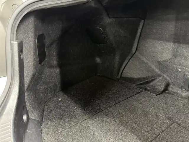 トヨタ クラウン ハイブリッド アスリートS 三重県 2015(平27)年 7.7万km シルバーM ハイブリッド/FR/MTモード付フロアCVT/純正 8インチ HDDナビ/（AM/FM/CD/DVD/HDDREC/USB/iPod/Bluetooth/TV）/バックガイドモニター/ビルトイン ETC/安全/・VDIM（EBD付ABS＆VSC＆TRC＆EPS）/・SRS サイド＆カーテンエアバッグシステム/など/装備/・シートヒーター（D/N）/・ステアリングヒーター/・パワーシート（D8way＋電動ランバーサポート/N4way）/・オートライト/・HIDヘッドランプ/・左右独立オートエアコン（スイングレジスター付）/・ステアリングスイッチ/・電動チルト&テレスコピックステアリング/・プッシュスタート/・純正 17inAW/・ステアリングスイッチ/・取/ナビ取/・スマートキーx2/など