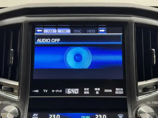 トヨタ クラウン ハイブリッド アスリートS 三重県 2015(平27)年 7.7万km シルバーM ハイブリッド/FR/MTモード付フロアCVT/純正 8インチ HDDナビ/（AM/FM/CD/DVD/HDDREC/USB/iPod/Bluetooth/TV）/バックガイドモニター/ビルトイン ETC/安全/・VDIM（EBD付ABS＆VSC＆TRC＆EPS）/・SRS サイド＆カーテンエアバッグシステム/など/装備/・シートヒーター（D/N）/・ステアリングヒーター/・パワーシート（D8way＋電動ランバーサポート/N4way）/・オートライト/・HIDヘッドランプ/・左右独立オートエアコン（スイングレジスター付）/・ステアリングスイッチ/・電動チルト&テレスコピックステアリング/・プッシュスタート/・純正 17inAW/・ステアリングスイッチ/・取/ナビ取/・スマートキーx2/など