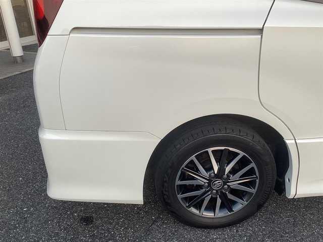 トヨタ ノア Si ダブルバイビー 千葉県 2017(平29)年 7.8万km ホワイトパールクリスタルシャイン ワンオーナー /両側パワースライドドア /純正10インチナビゲーション/バックカメラ/スマートキー×2/純正LEDヘッドライト/Auto格納ミラー/衝突軽減ブレーキ/フリップダウンモニター/ETC