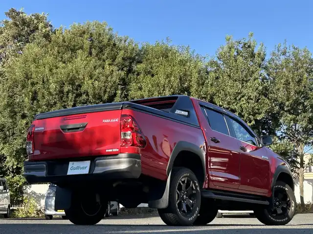 トヨタ ハイラックス Z ブラックラリーエディション 東京都 2019(平31)年 4.5万km クリムゾンスパークレッドM ワンオーナー/2インチリフトアップ/タイ・トヨタ製ベッドライナー/CARRYBOYS製電動トノカバー(CB796)/KENWOOD製9インチフローティングナビ/フルセグTV/DVD再生/Bluetoothオーディオ/バックカメラ/ETC2.0/Clazzio製シートカバー/コムテック製ドライブレコーダー(ZDR026)/ボンネットプロテクター/サイドステップ/LEDヘッドランプ/LEDフォグランプ/スマートキー×2