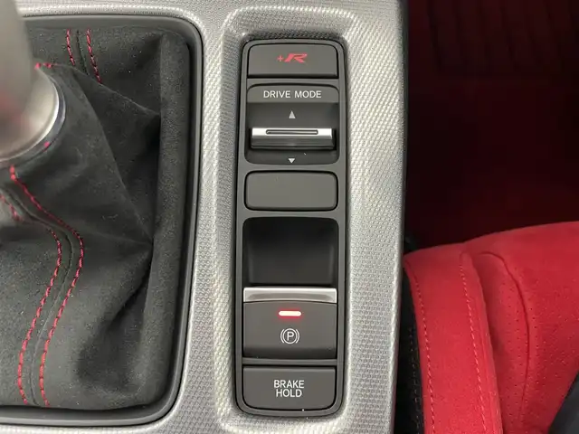 ホンダ シビック タイプR 群馬県 2025(令7)年 0.1千km ソニックグレーパール 登録済未使用車（登録時走行距離：20km）/ホンダコネクトディスプレー(9インチ)/・AM/FM/USB/Bluetooth/AppleCarPlay/AndroidAuto/・バックカメラ/・ETC2.0/=====/登録済未使用車　ホンダコネクトディスプレー　バックカメラ　純正ビルトインＥＴＣ２．０　純正フロアマット　ブレンボキャリパー　ＨｏｎｄａＬｏｇＲ　ホンダセンシング　ＬＥＤヘッドランプ　プッシュスタート