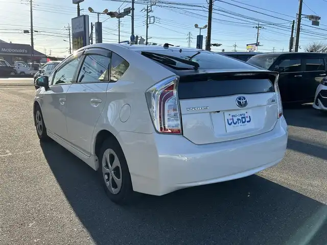 トヨタ プリウス S 群馬県 2012(平24)年 9.7万km ホワイトパールクリスタルシャイン (株)IDOMが運営する【じしゃロン伊勢崎店】の自社ローン専用車両になりますこちらは現金またはオートローンご利用時の価格です。自社ローンご希望の方は別途その旨お申付け下さい/純正ナビ/(ＣＤ/DVD/BlueTooth/フルセグＴＶ/MSV)/バックカメラ/ＥＴＣ/純正アルミ/純正マット