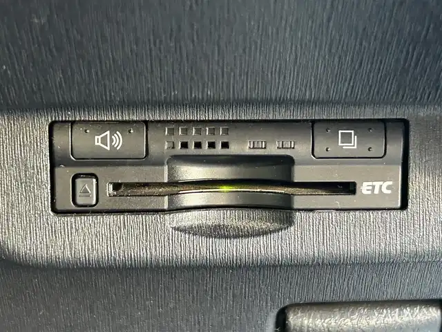 トヨタ プリウス S 群馬県 2012(平24)年 9.7万km ホワイトパールクリスタルシャイン (株)IDOMが運営する【じしゃロン伊勢崎店】の自社ローン専用車両になりますこちらは現金またはオートローンご利用時の価格です。自社ローンご希望の方は別途その旨お申付け下さい/純正ナビ/(ＣＤ/DVD/BlueTooth/フルセグＴＶ/MSV)/バックカメラ/ＥＴＣ/純正アルミ/純正マット